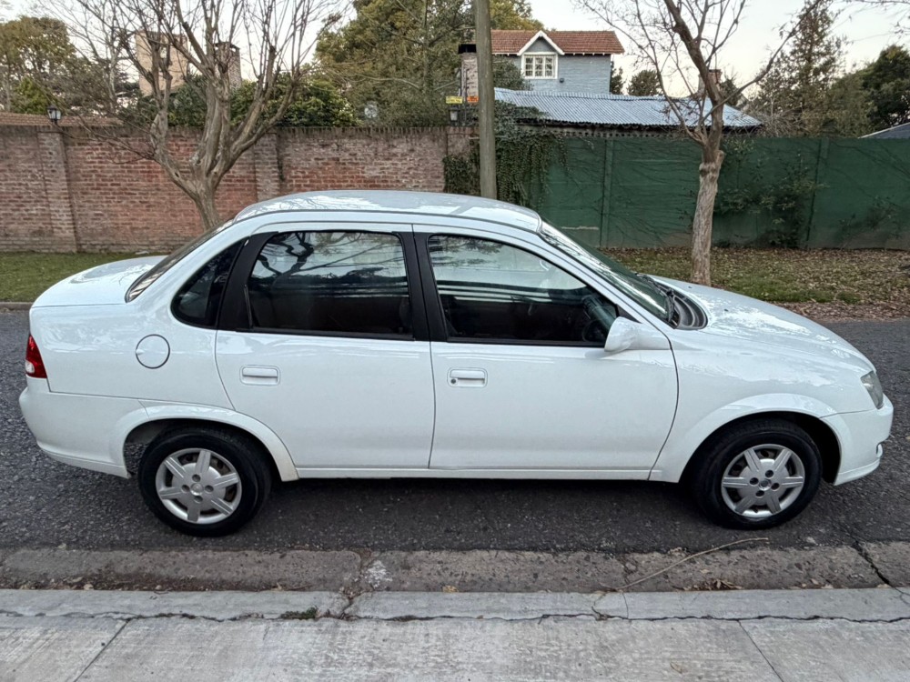 Chevrolet CLASSIC LS — foto 4